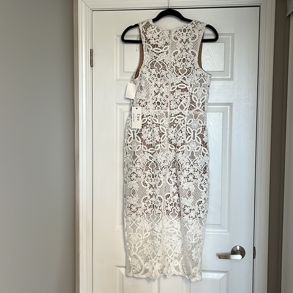 Dex Occasion white lace dress with tags. Size medium. - Picture 2 of 4